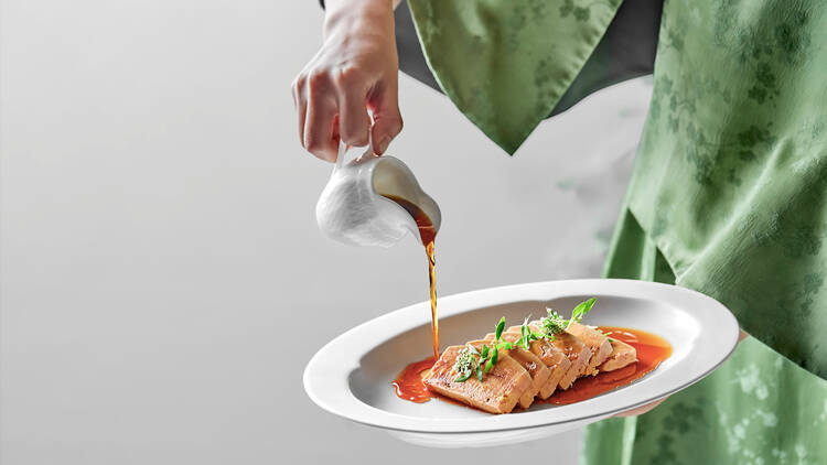 Ming Pavilion x Jiangnan Wok · Rong