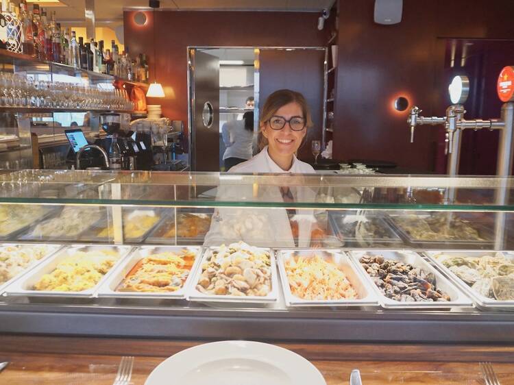 Un dels grans chefs de barra gastronòmica acaba d'obrir una cerveseria a Barcelona (i ho està petant sense clientela turista!) Un dels grans chefs de barra gastronòmica acaba d'obrir una cerveseria a Barcelona (i ho està petant sense clientela turista!)