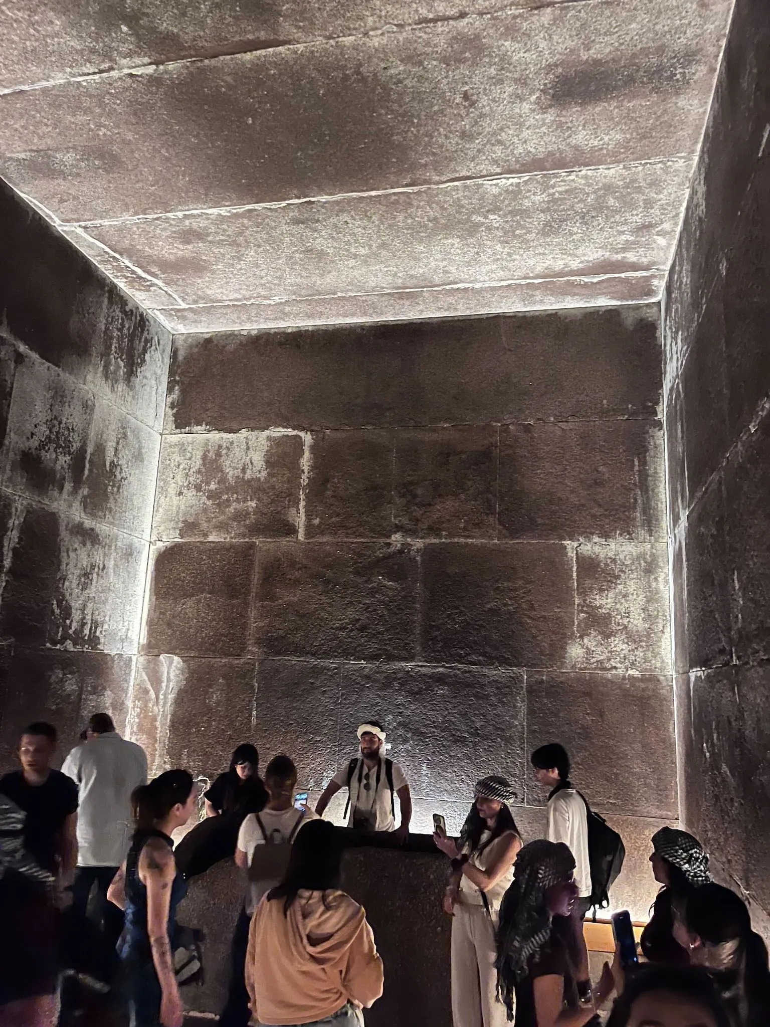 People inside the King&rsquo;s Chamber, Great Pyramid of Giza, Egypt