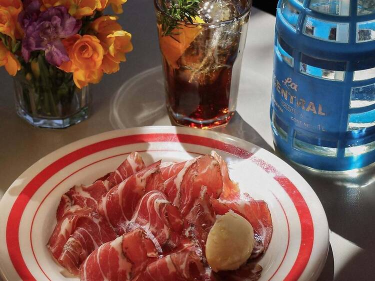 La Central Vermutería La Central Vermutería