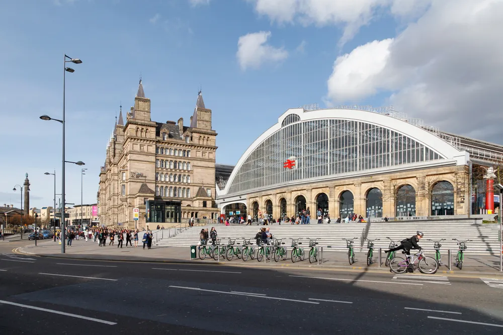 Liverpool Lime Street station