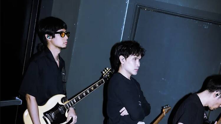 ระเบิดพลังอัลเทอร์เนทีฟร็อกที่บาดลึกถึงอารมณ์ ในคอนเสิร์ตใกล้ชิดที่ Melt Livehouse