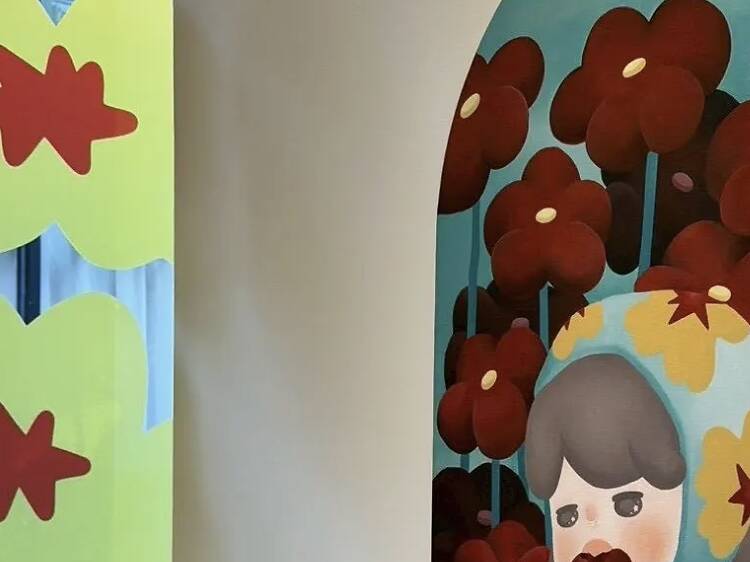 นิทรรศการที่ชวนคุณถอดหน้ากาก ‘ความสดใส’ แล้วไปโอบกอดความวุ่นวายในใจที่อารีย์