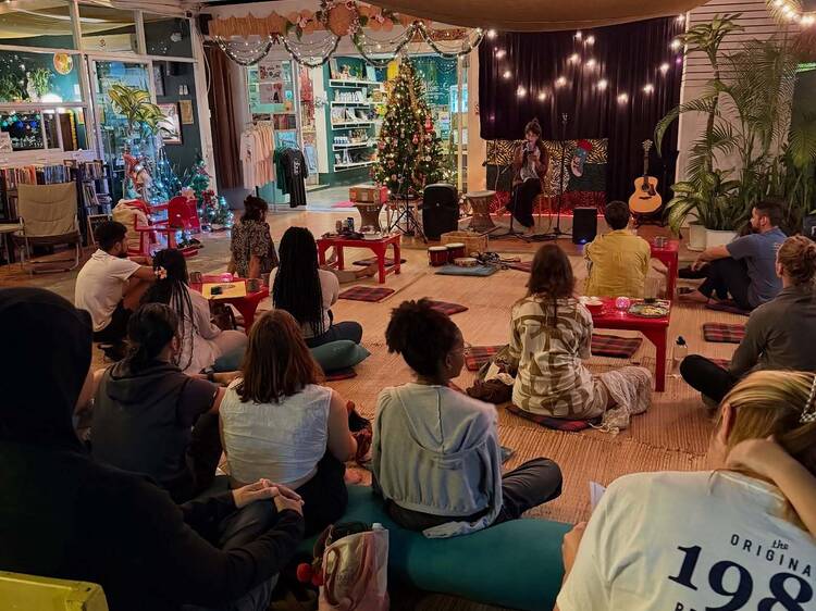 Capture a new audience at Free Bird Cafe’s open mic night