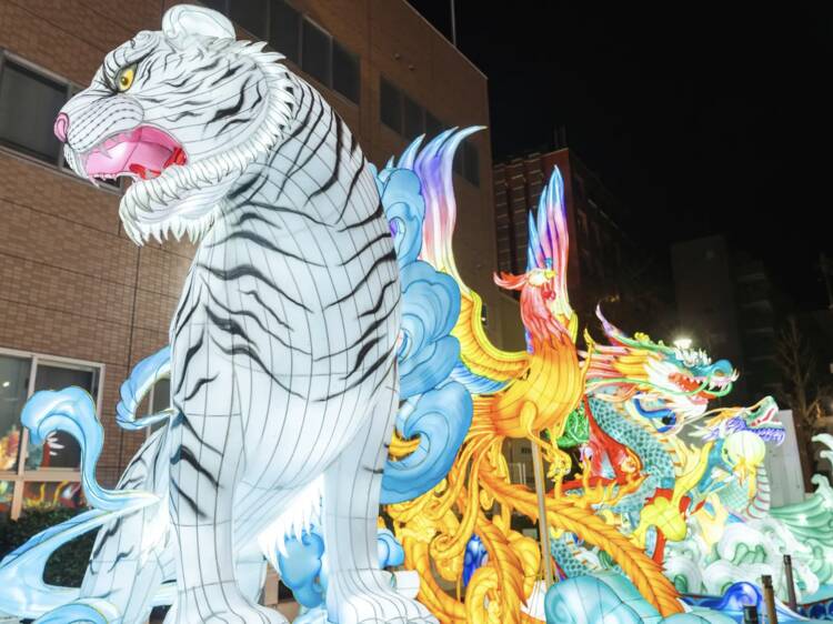 巨大なランタンオブジェが出現、横浜ベイエリアで「横浜春節祭」が開催