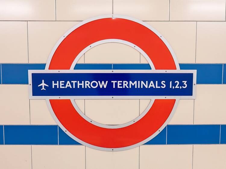 How to get to London Heathrow Airport during the Piccadilly line closure this weekend