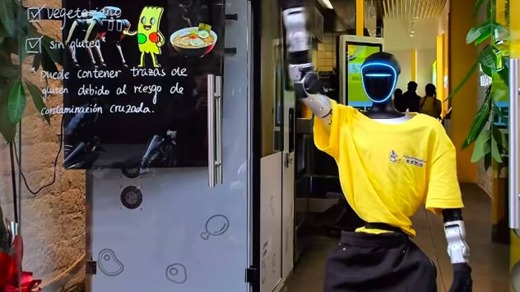 future noodles, robot, ramen