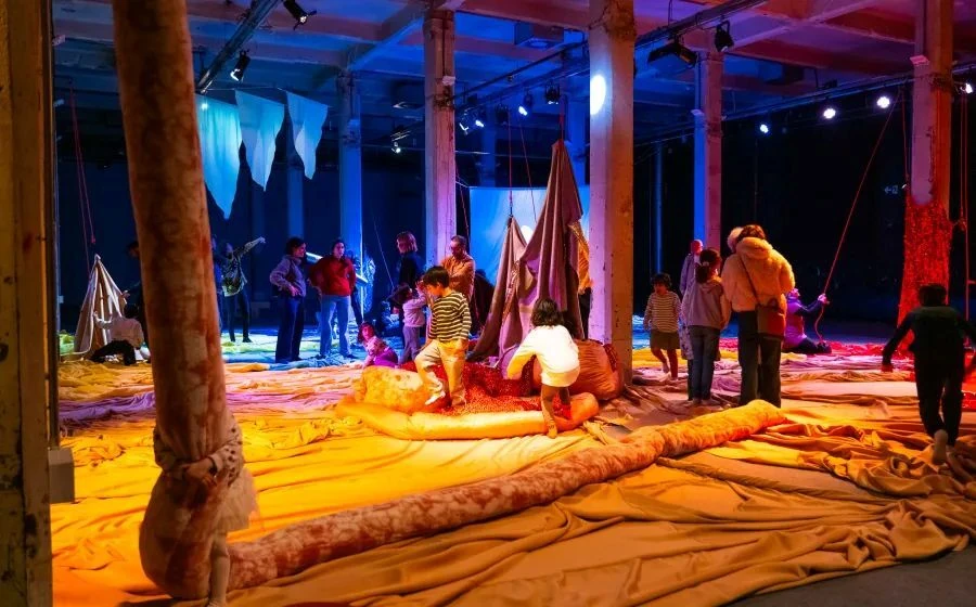 Se necesita un pueblo para mover un desierto, Mar&iacute;a Jerez. Matadero Madrid