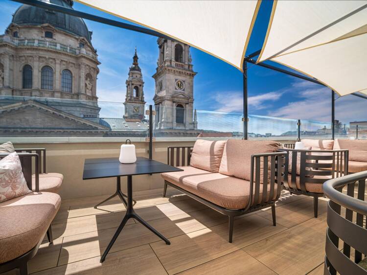 ISSE Skybar & Restaurant