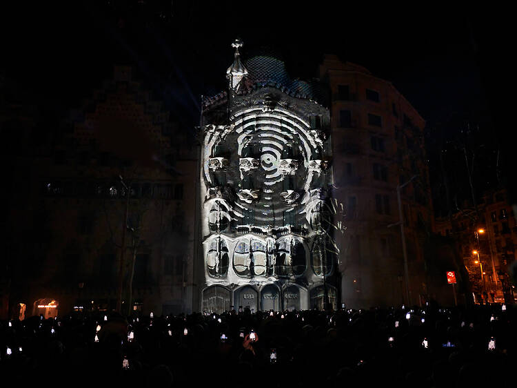 Os damos 3 pistas para disfrutar al máximo del Mapping 2026 de Casa Batlló