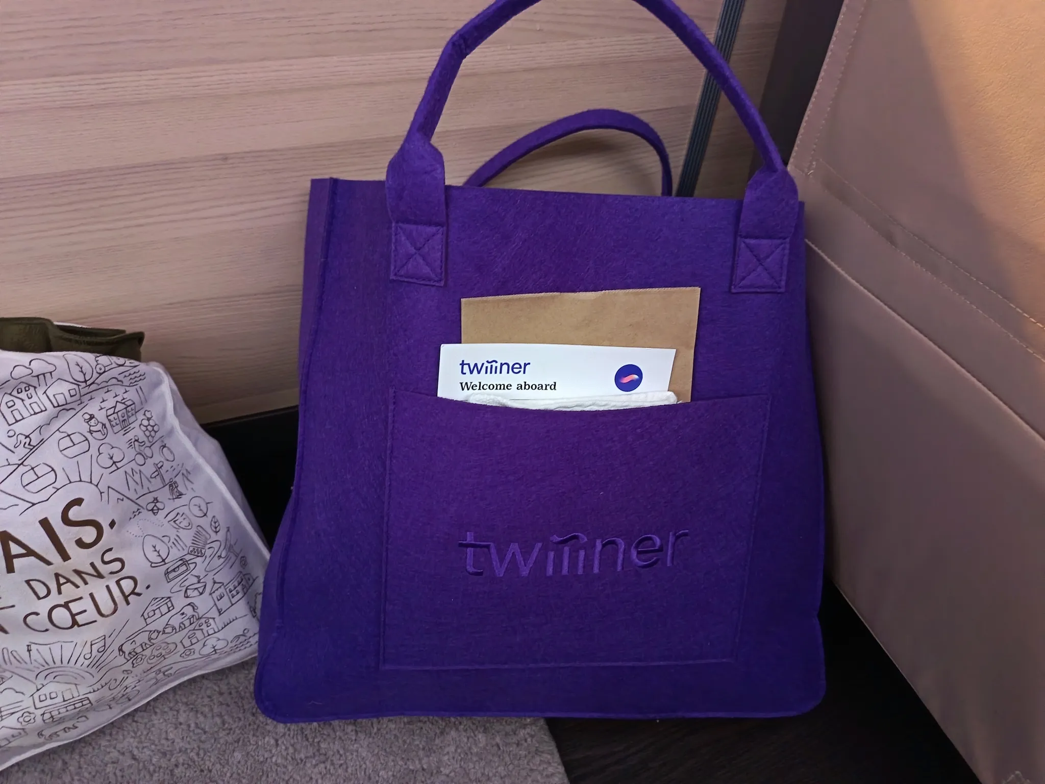 Amenities on the Twiliner sleeper bus