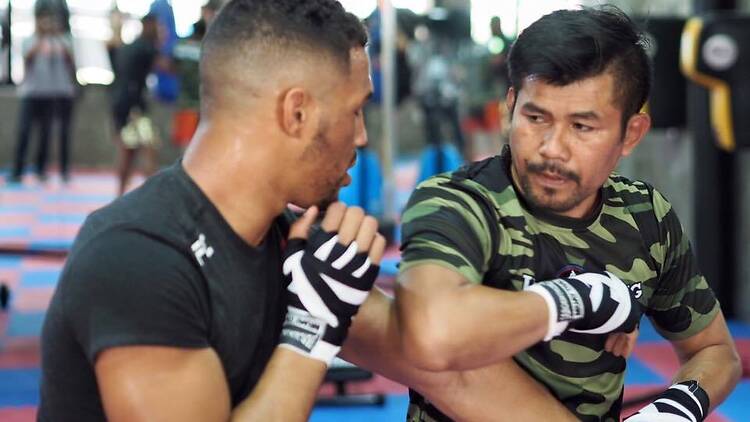 เจริญทอง มวยไทย (Jaroenthong MuayThai) - ค่ายมวยคุณภาพแน่น จะมาเรียนมวยหรือจะเทรนฟิตเนสก็มีให้เหมือนกัน