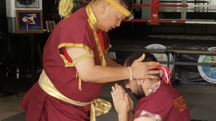 ลูกทัพฟ้ามวยไทย (Luktupfah Muay Thai) - โรงเรียนที่สอนได้ทั้งมวยไทย และมวยโบราณ