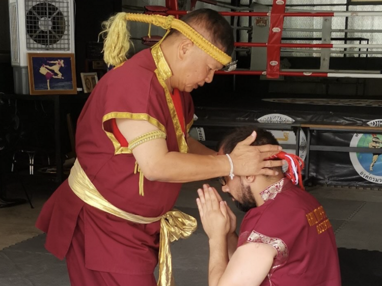 ลูกทัพฟ้ามวยไทย (Luktupfah Muay Thai) - โรงเรียนที่สอนได้ทั้งมวยไทย และมวยโบราณ