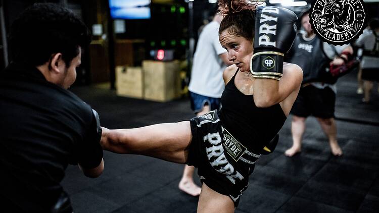 เพชรยินดีอะคาเดมี (Petchyindee MuayThai) - ค่ายมวยเฟรนด์ลี่ การันตีเวทีโลก