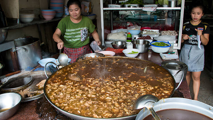 Half-Century-Old Soup (Wattana Panich)