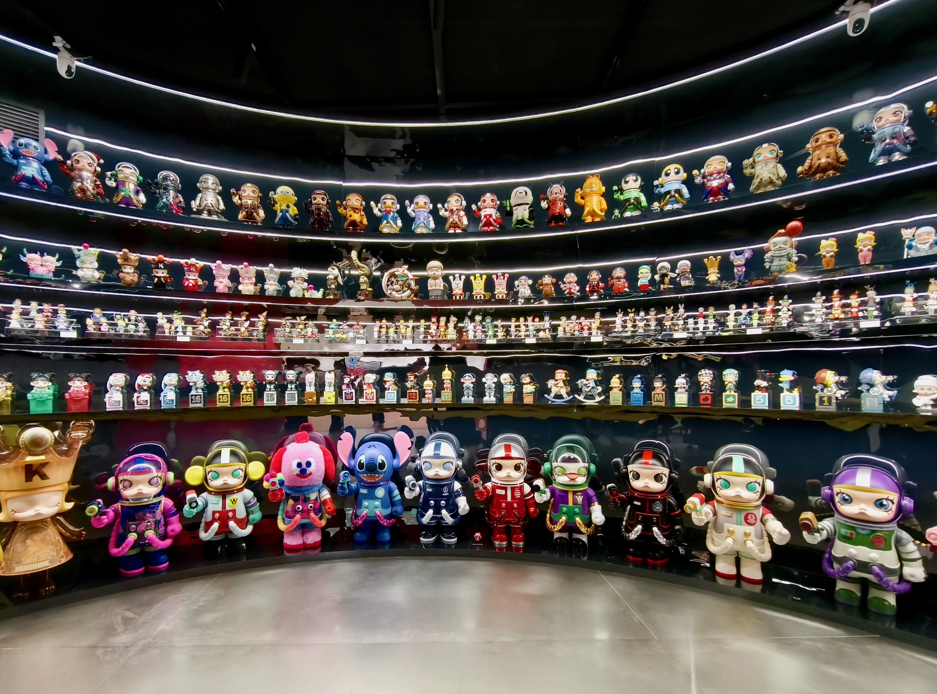 Molly 20th Anniversary Exhibition