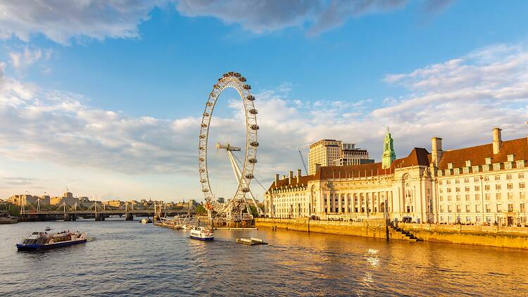 Summer sunset in London, with the London Eye