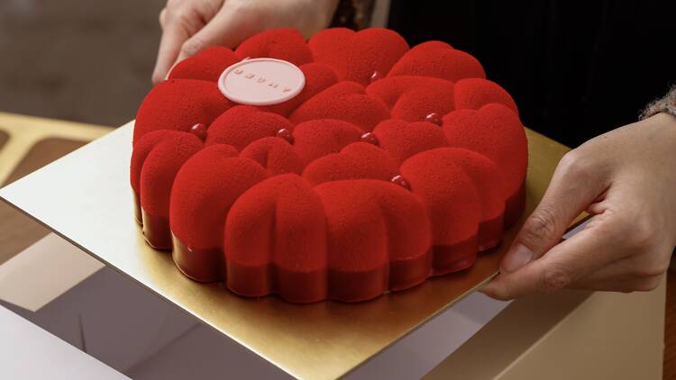 情人節甜品推介︰置地文華 LMO 限量供應情人節綺紅蛋糕