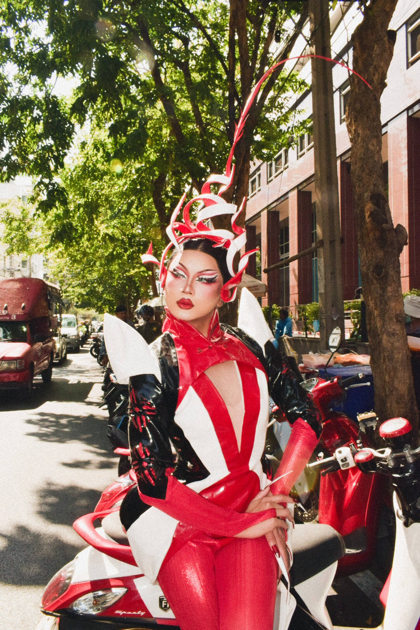  Laliphat Bumrungkarn