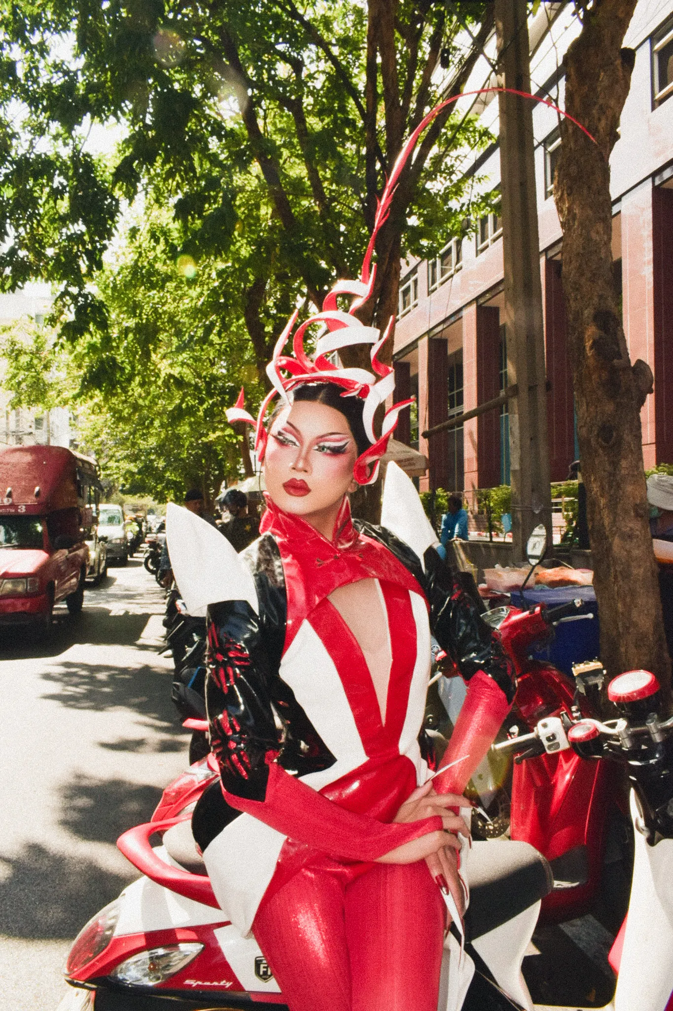  Laliphat Bumrungkarn