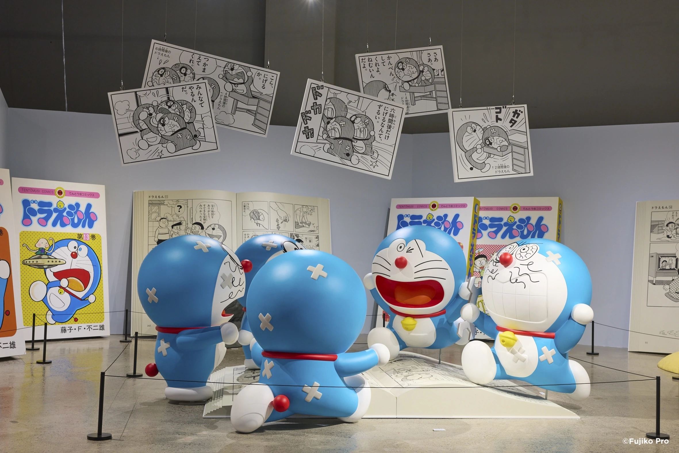 100体以上のドラえもんが大集合する「100％ドラえもん＆フレンズ」が