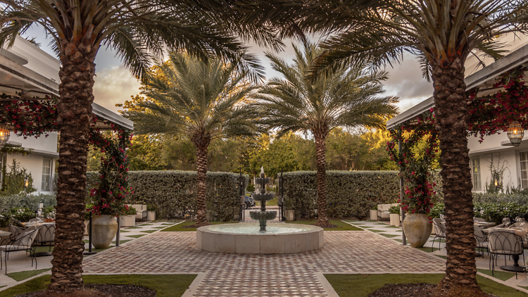 Bella restaurant in South Beach