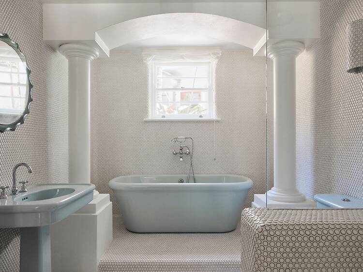 Raes on Wategos and Raes Guesthouses