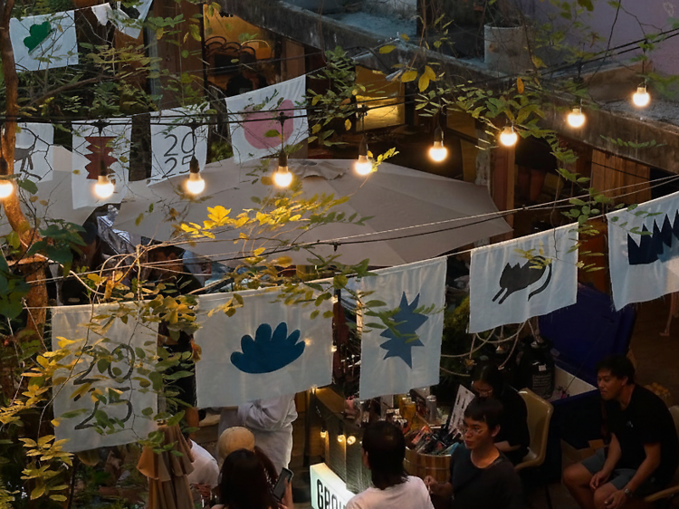 พักใจหลังงานหนัก ในสวน Afterclub ที่ GalileOasis พักใจหลังงานหนัก ในสวน Afterclub ที่ GalileOasis