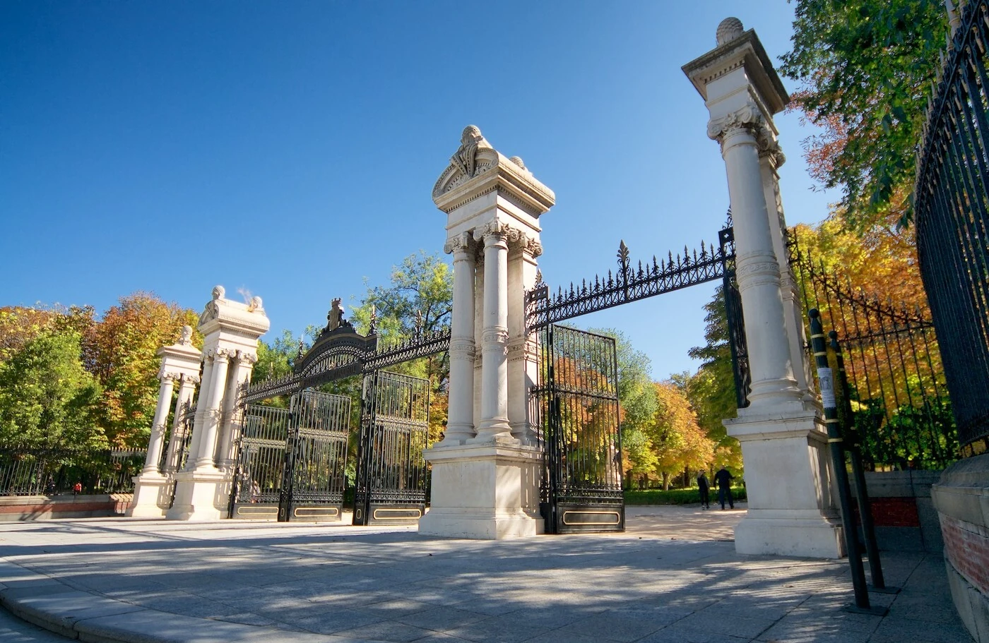 Puerta de Espa&ntilde;a del Retiro. &copy; Antonello Dellanotte
