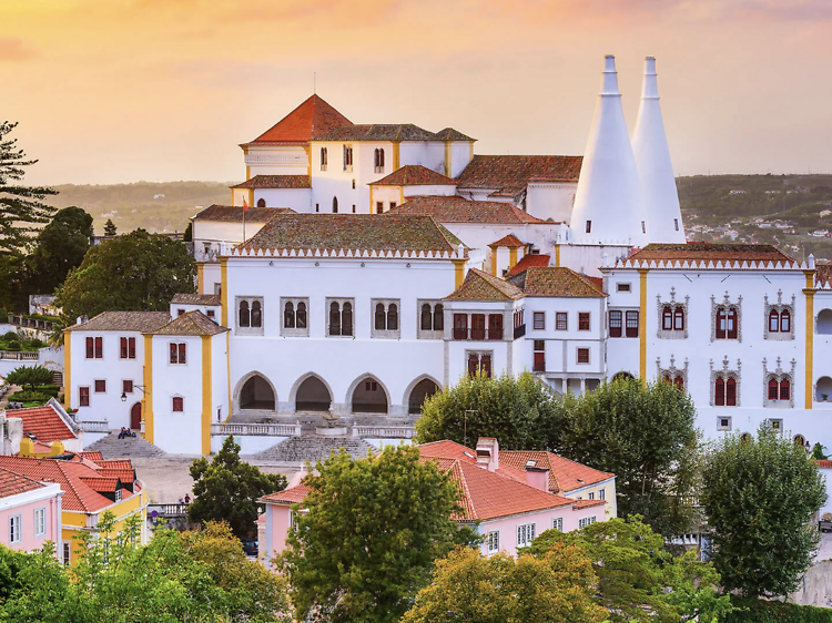 Azulejos do Palácio Nacional de Sintra estão a ser restaurados Azulejos do Palácio Nacional de Sintra estão a ser restaurados
