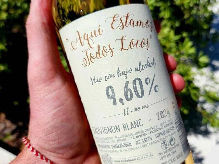 Aquí estamos todos locos Sauvignon Blanc – Bodega Niven