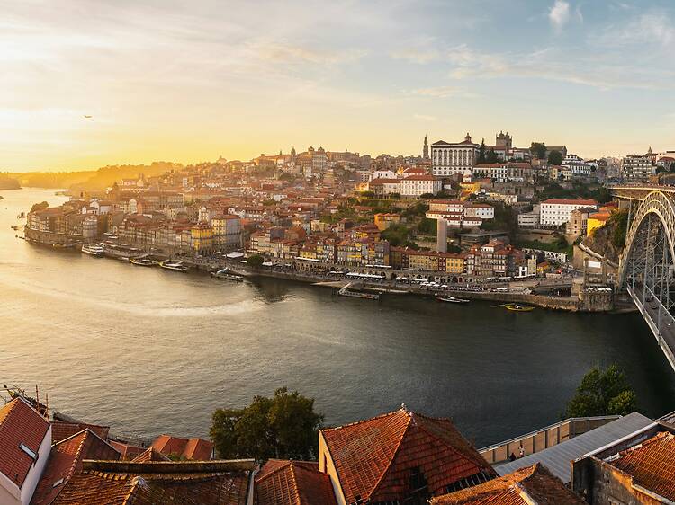 Os 11 melhores sítios para ver o pôr-do-sol no Porto