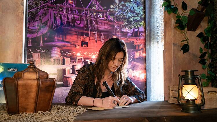 SURVIVOR Ultimate Fan Cafe