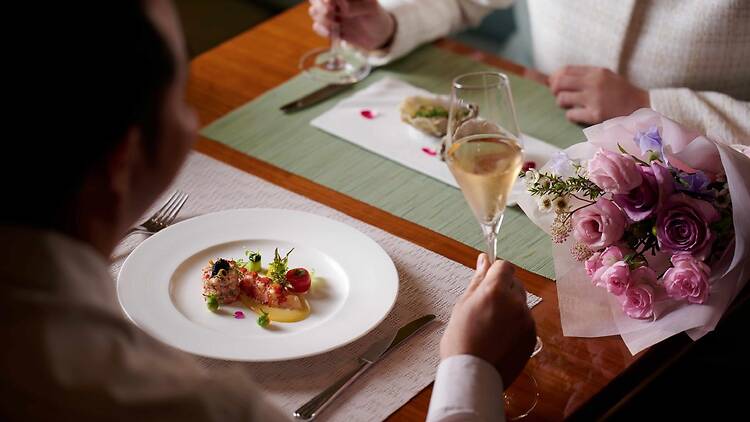 情人節餐廳推介：Salon Lanson  花藝師現場製作的花束