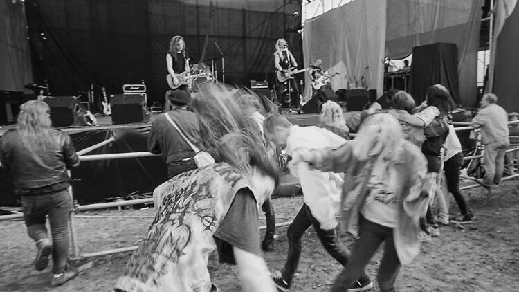 Tutustu Pohjois-Pohjanmaalaisen metallimusiikin historiaan Tutustu Pohjois-Pohjanmaalaisen metallimusiikin historiaan