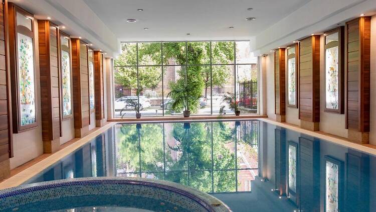 Lion’s Garden Hotel