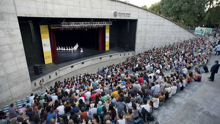 Live music at the Parque Centenario Amphitheater Live music at the Parque Centenario Amphitheater