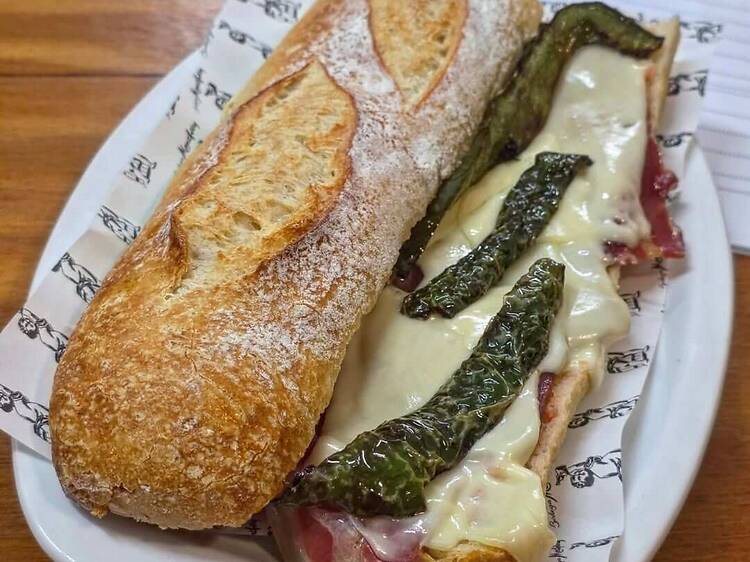 Bodega Montferry: entrepans