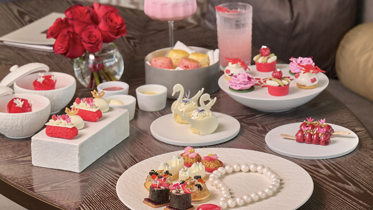 The season of love arrives early at Waldorf Astoria