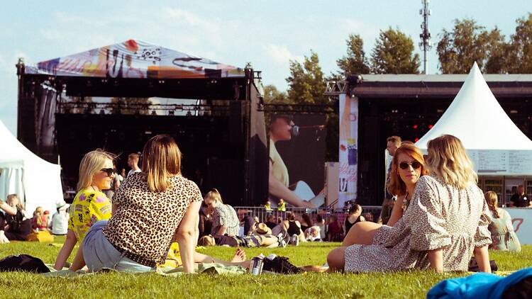 Ota rento startti festivaalikesään Kuusisaaressa Ota rento startti festivaalikesään Kuusisaaressa