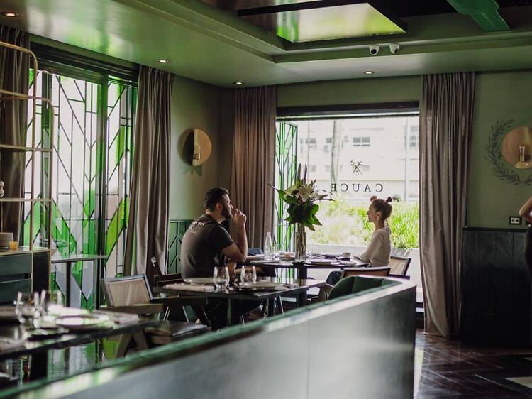 Love is in the air Love is in the air