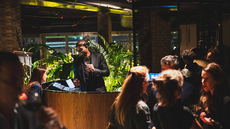 Dê aos pezinhos no Carnaval