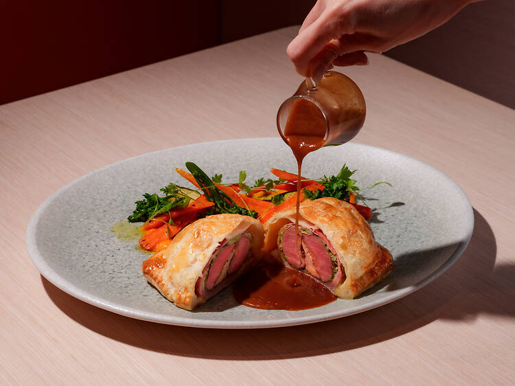 Bakery by the Grand：威靈頓乳鴿卷