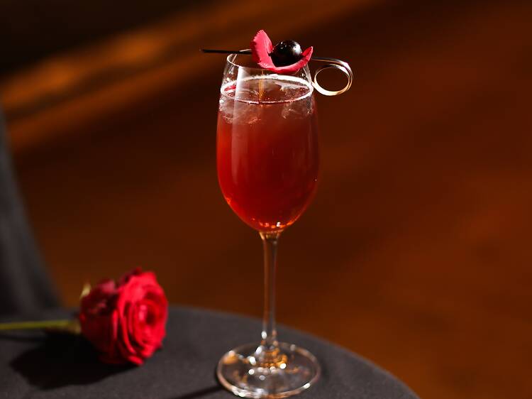 Una experiencia completa: menú degustación, cóctel de autor, noche de hotel y spa