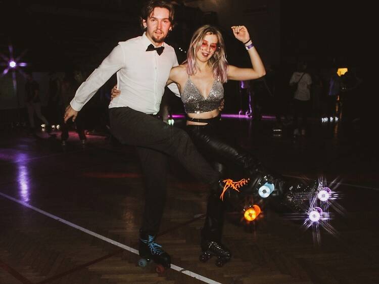 Pároknak, barátoknak és szingliknek: a legjobb Valentin-napi programok Budapesten