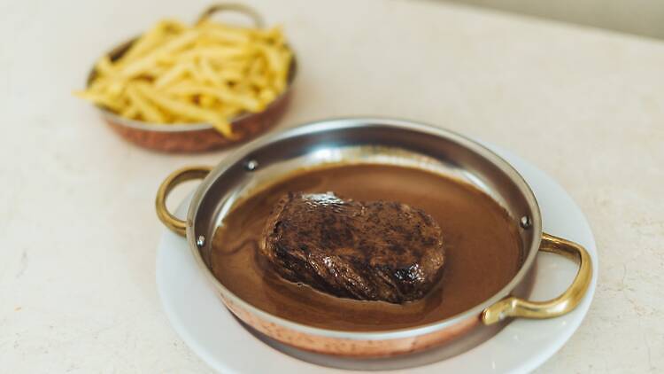 Então e vamos encontrar-nos onde?