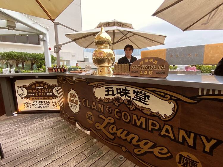 This TCM-inspired cocktail bar has opened a new lounge at Épure with a pop-up wellness event