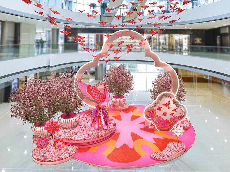 新年活動2026：IFC 國際金融中心商場「百鳥朝鳳迎新春」新年裝置