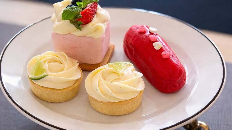 Cena y merienda con toque romántico en Croque Madame Palacio Paz